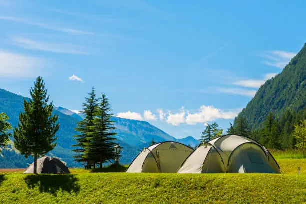 Choosing the Right Travel Backpack for Your Adventures